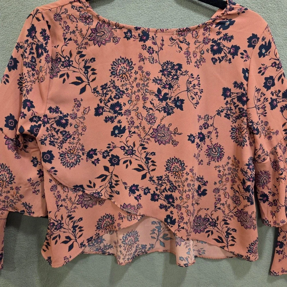 Liberty Love Floral Blouse Women's Size Small Boho Bell‎ Sleeve Ruffle Cottage